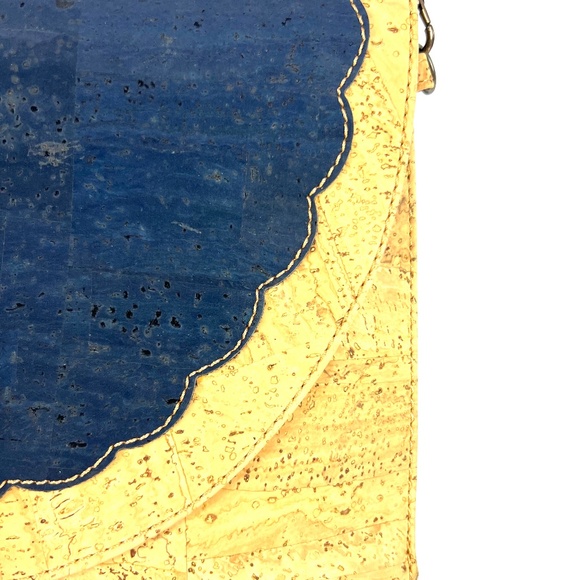 Carpel Made in Portugal Cork Crossbody Bag - Picture 6 of 13